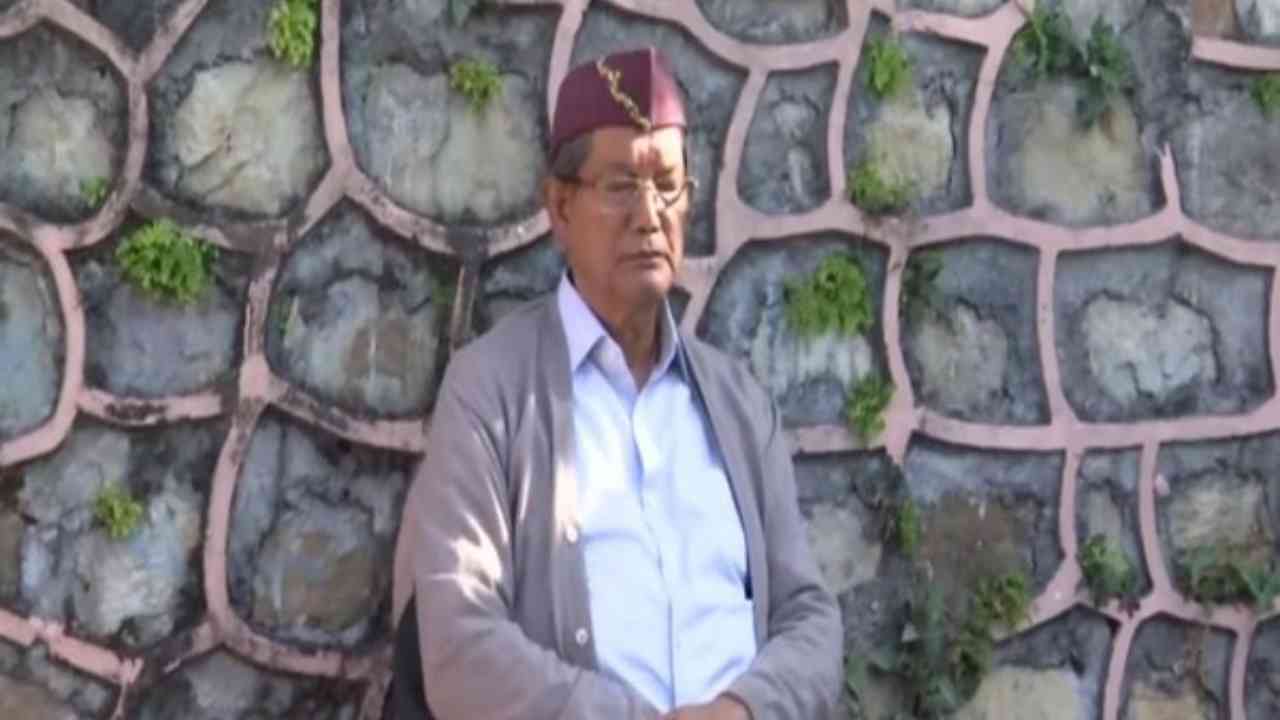 Former Uttarakhand CM Harish Rawat sits on hour-long silent fast to support Haldwani protesters