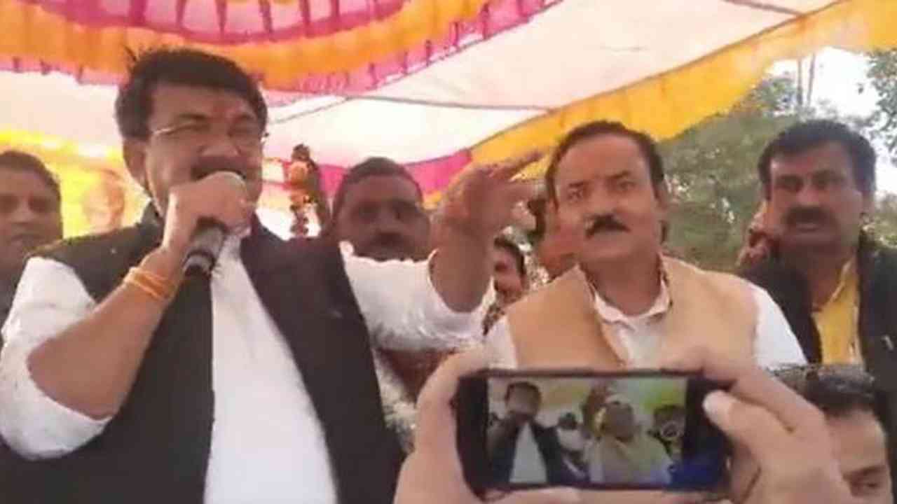 "Join BJP or bulldozer is ready...": MP minister tells Congress leaders