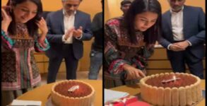 Shehnaaz Gill celebrates her birthday in most adorable way!