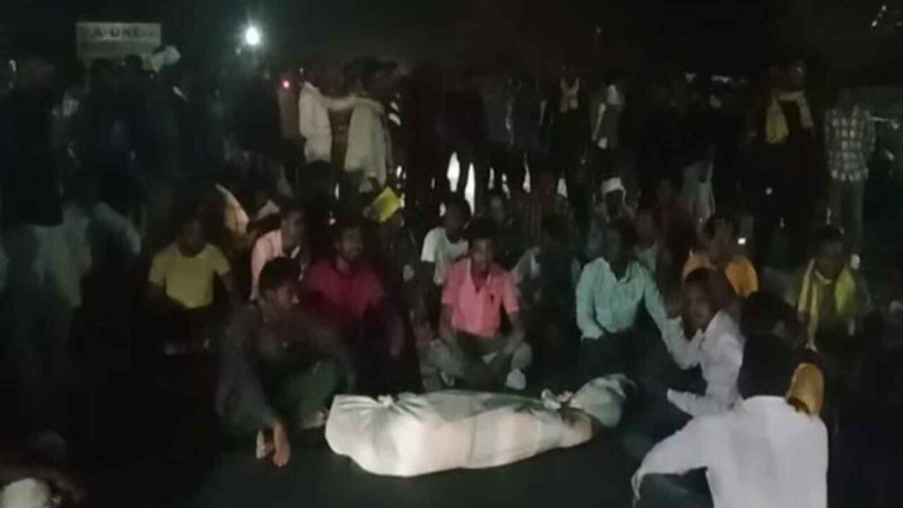 MP protest over tribal woman's death turns violent, 1 killed in police firing; CM Chouhan orders inquiry