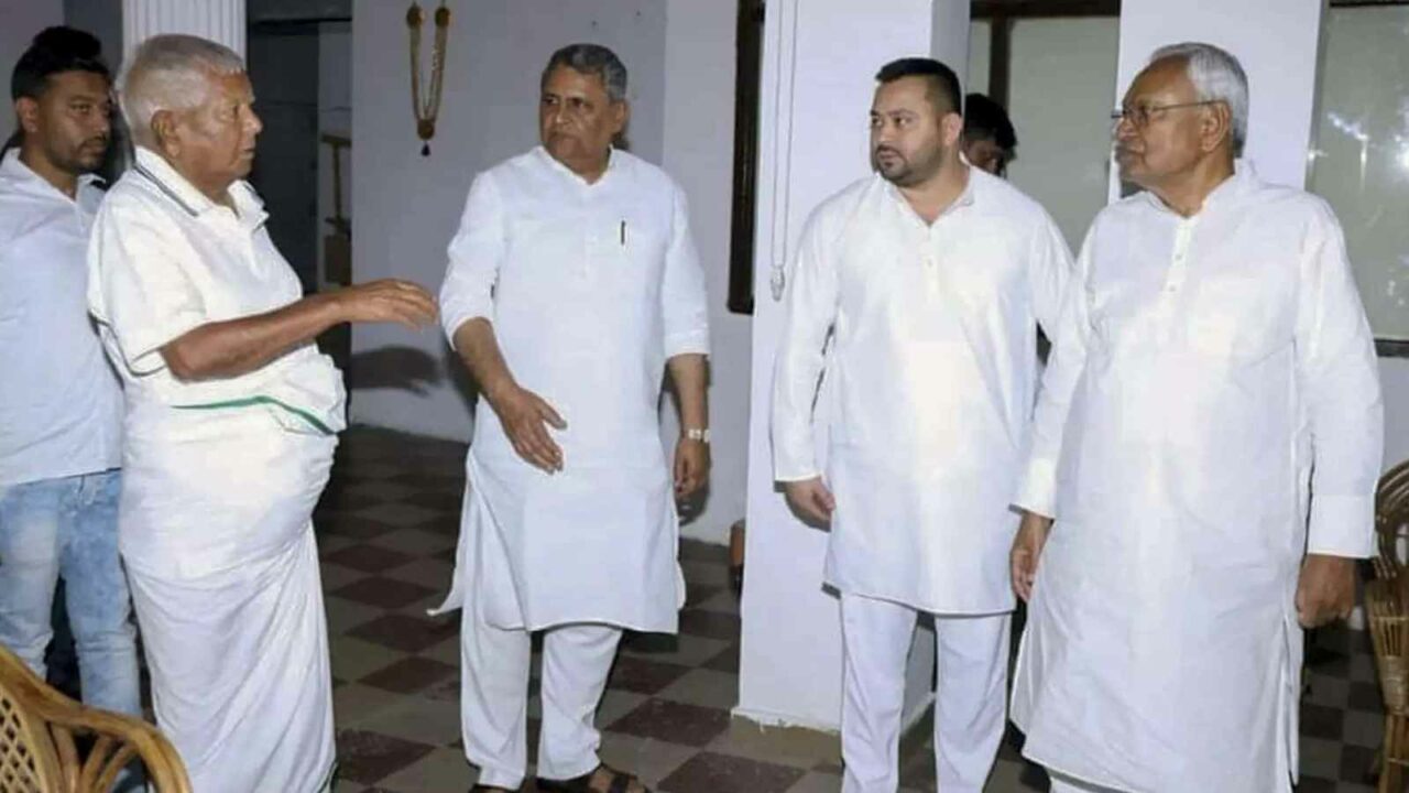 Lalu reaches Patna after 7 months, Nitish Kumar calls on RJD boss