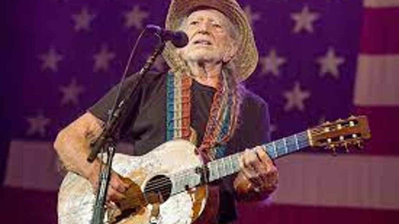 Willie Nelson Biography, Age, Birthday, Career and Networth