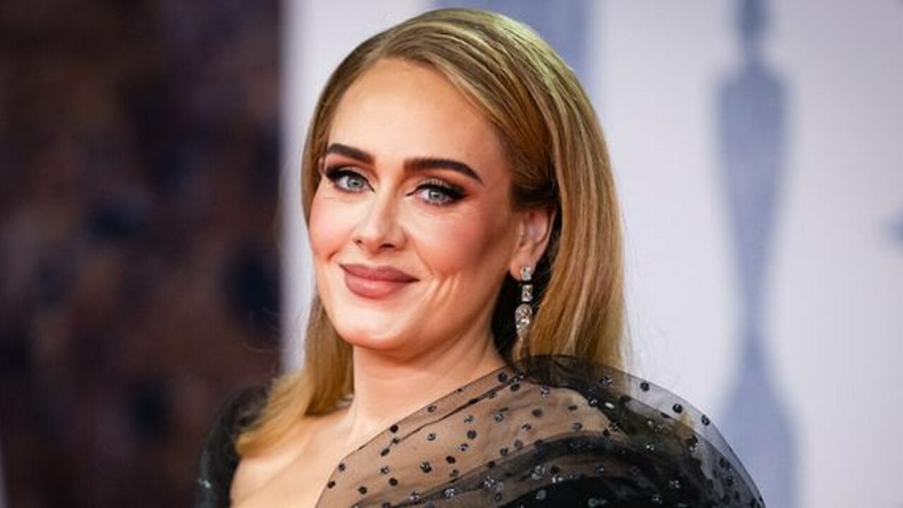 Adele Biography, Birthday, Career, Age, Height and Net Worth