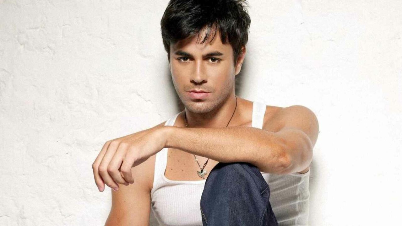 Enrique Iglesias Biography, Birthday, Career, Age, Height and Net Worth