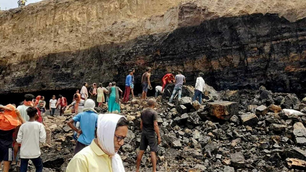 Dhanbad illegal mine collapse: DC sets up committee to probe incident