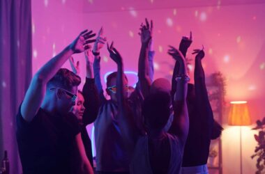 Six Tips for Weekend House Parties