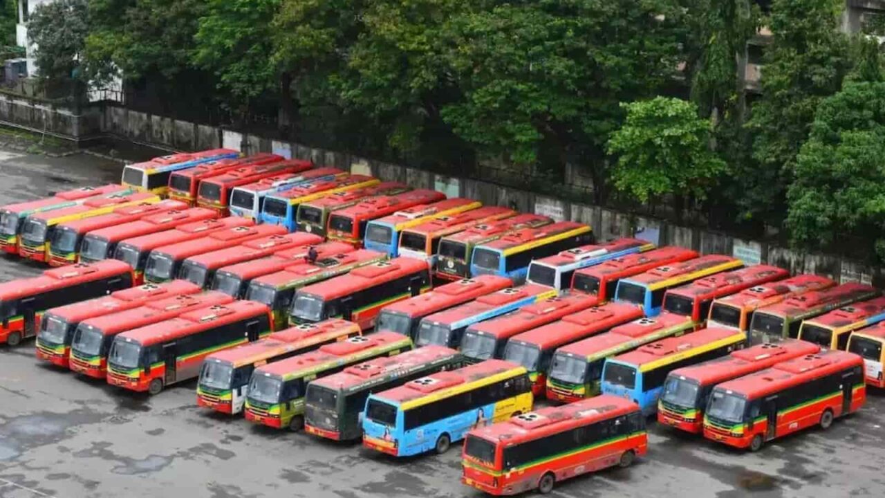 Mumbai: Strike by drivers of BEST's private bus operators continues on 3rd day; more than 1,300 buses stay off roads