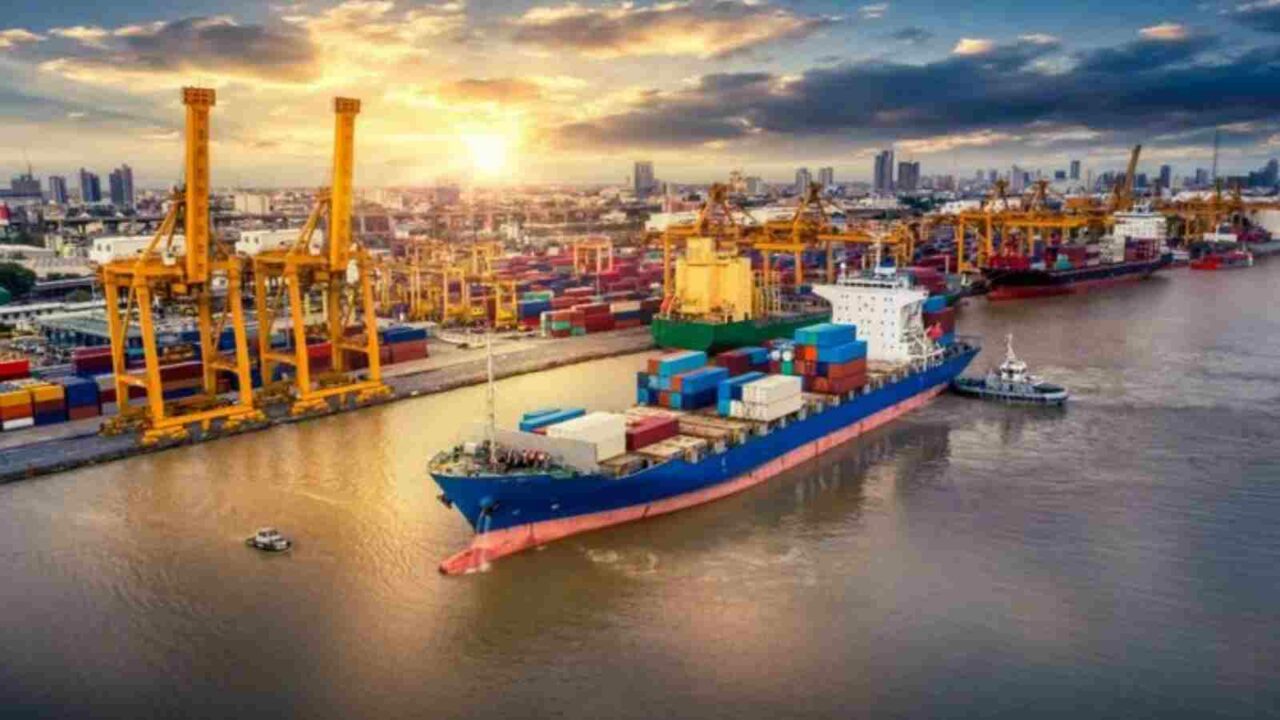 Contraction in India's Export: India’s goods exports dip by 16% to $32.25 billion in July