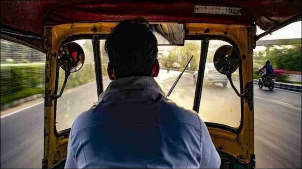 Visitor Thrashed By Auto Driver: Mahakal Visitors From Delhi Thrashed By Auto Driver In Ujjain