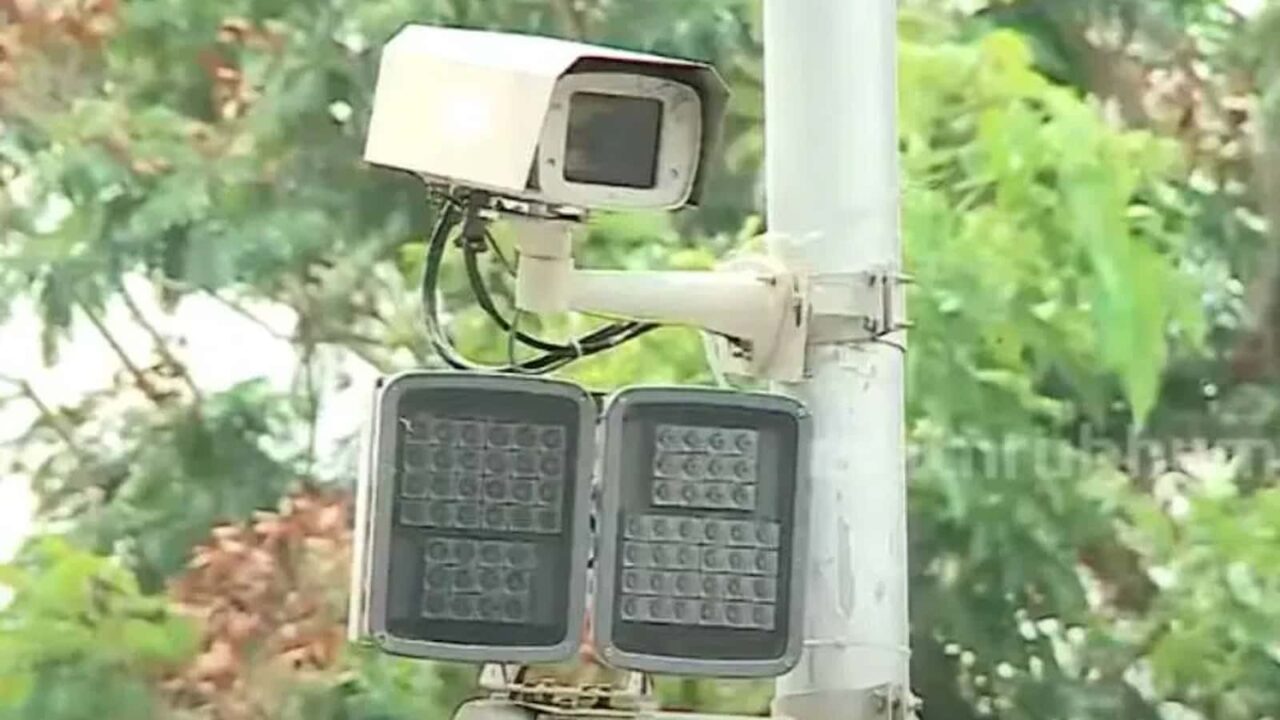 Ruling LDF, Congress-led UDF trade charges over installation of AI cameras in Kerala
