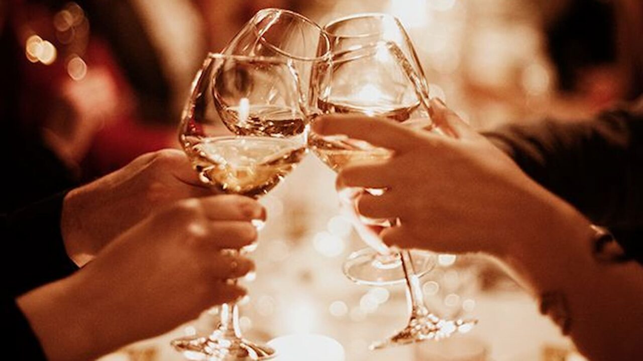 Global Champagne Day 2023 Dates, FAQs, Activities, History, and Facts About Champagne