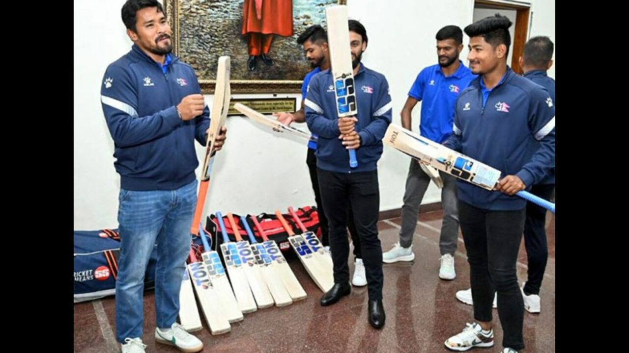 Indian Government Extends a Hand of Friendship with Cricket Gear 0