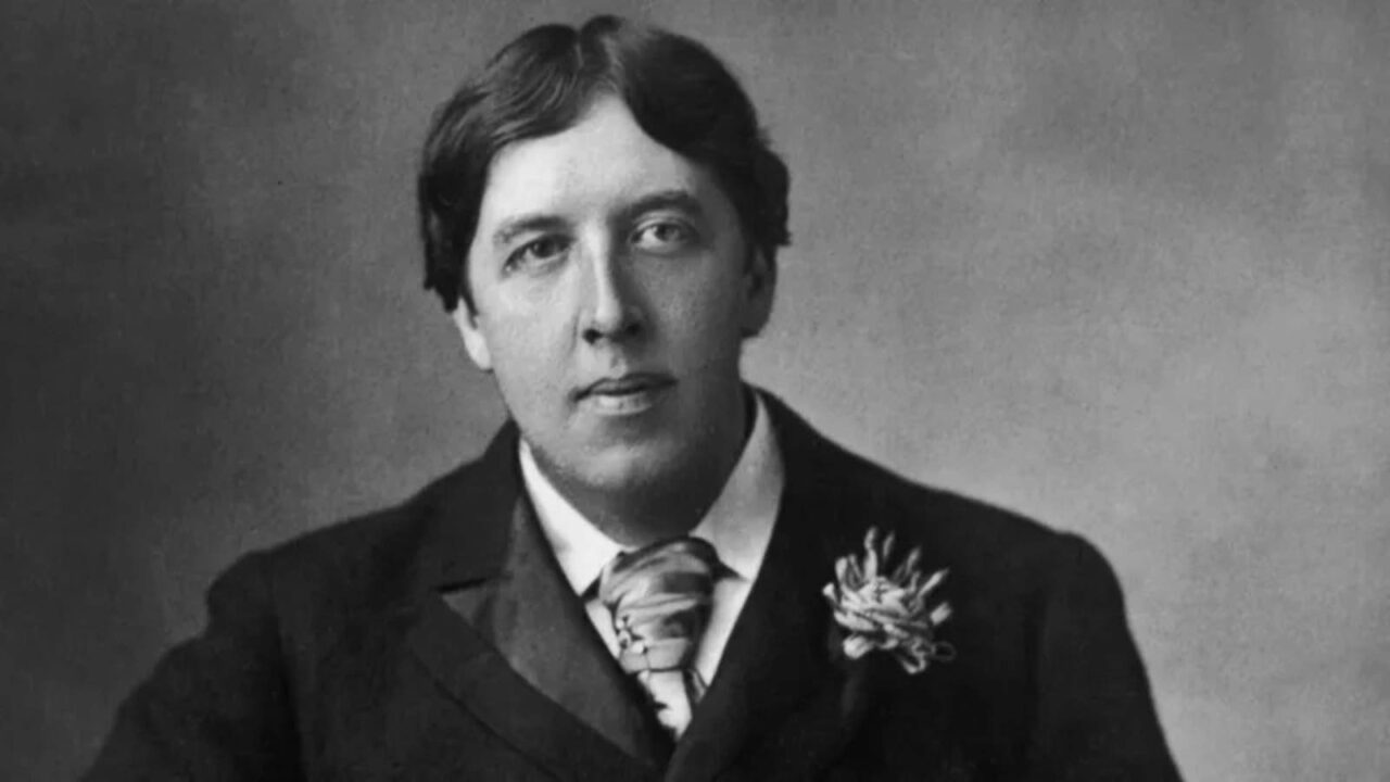 Oscar Wilde Biography