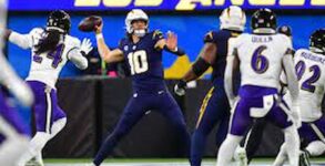 Quentin Johnston injury update Los Angeles Chargers WR injured vs Baltimore Ravens Watch Video