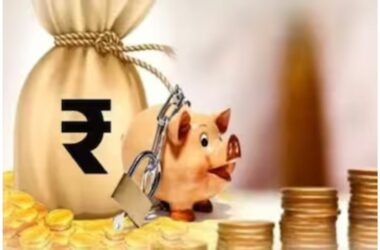 Small Savings Schemes vs. Bank FD