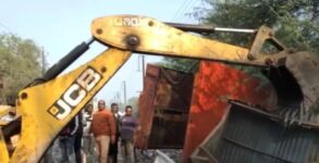 Madhya Pradesh: Illegal construction of slaughterhouses demolished in Damoh