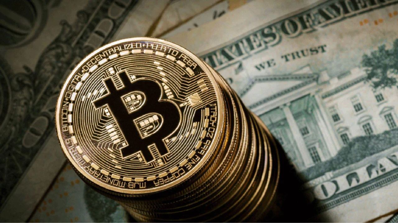 Bitcoin On High Alert As Fed’s December Move And $6.6 Trillion Shift Threaten Explosive Price Swing