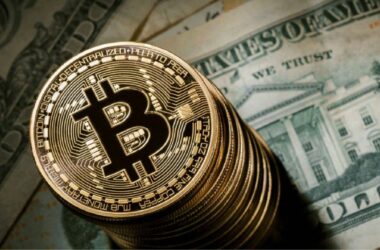 Bitcoin Surpasses $71000