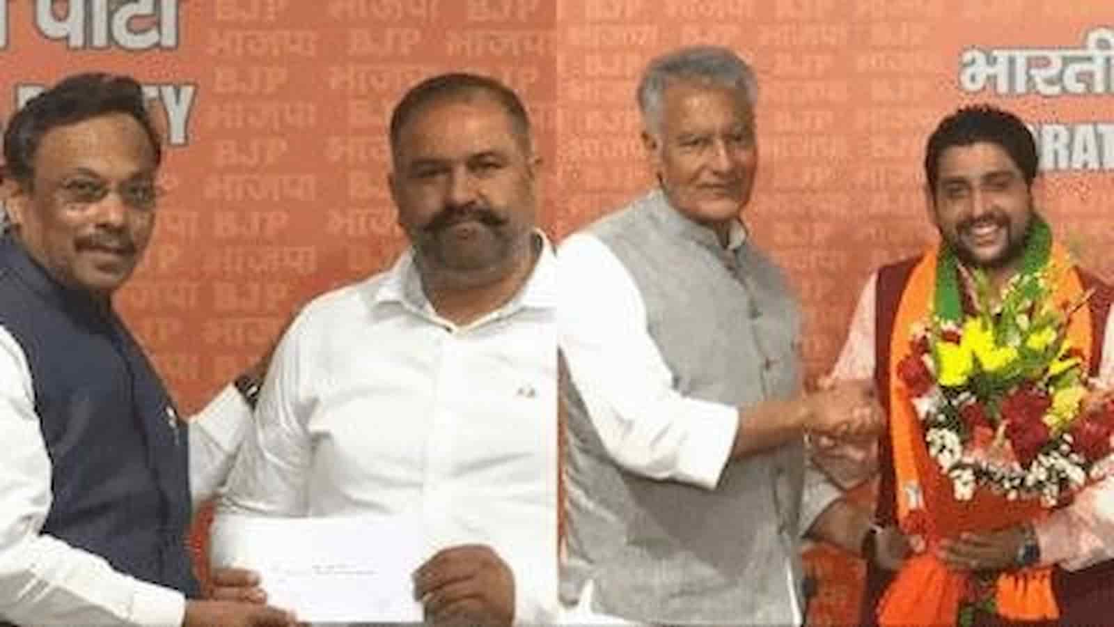 AAP's lone Lok Sabha MP and Punjab leader Sushil Kumar Rinku, MLA join BJP