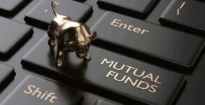 ELSS Mutual Funds Deliver Impressive Returns Rs 10,000 SIP Generates Rs 6.20 Lakh in 3 Years
