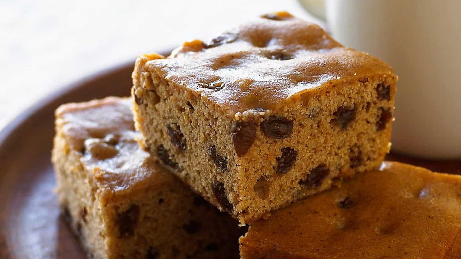 National Raisin and Spice Bar Day 2024 Activities, History, FAQs, Dates, and Facts About Raisin