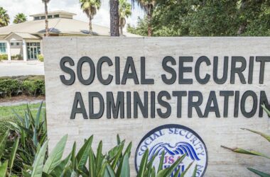 Thousands of Children Removed From Social Security, Social Security retirement benefits, Social Security Payment Cuts, Social Security Card lamination, maximum Social Security benefit, Average Age to Claim Social Security, Social Security Changes in 2025, Social Security Crisis, Social Security Office, SSI Wage Reporting, Social Security Disability Income Increase
