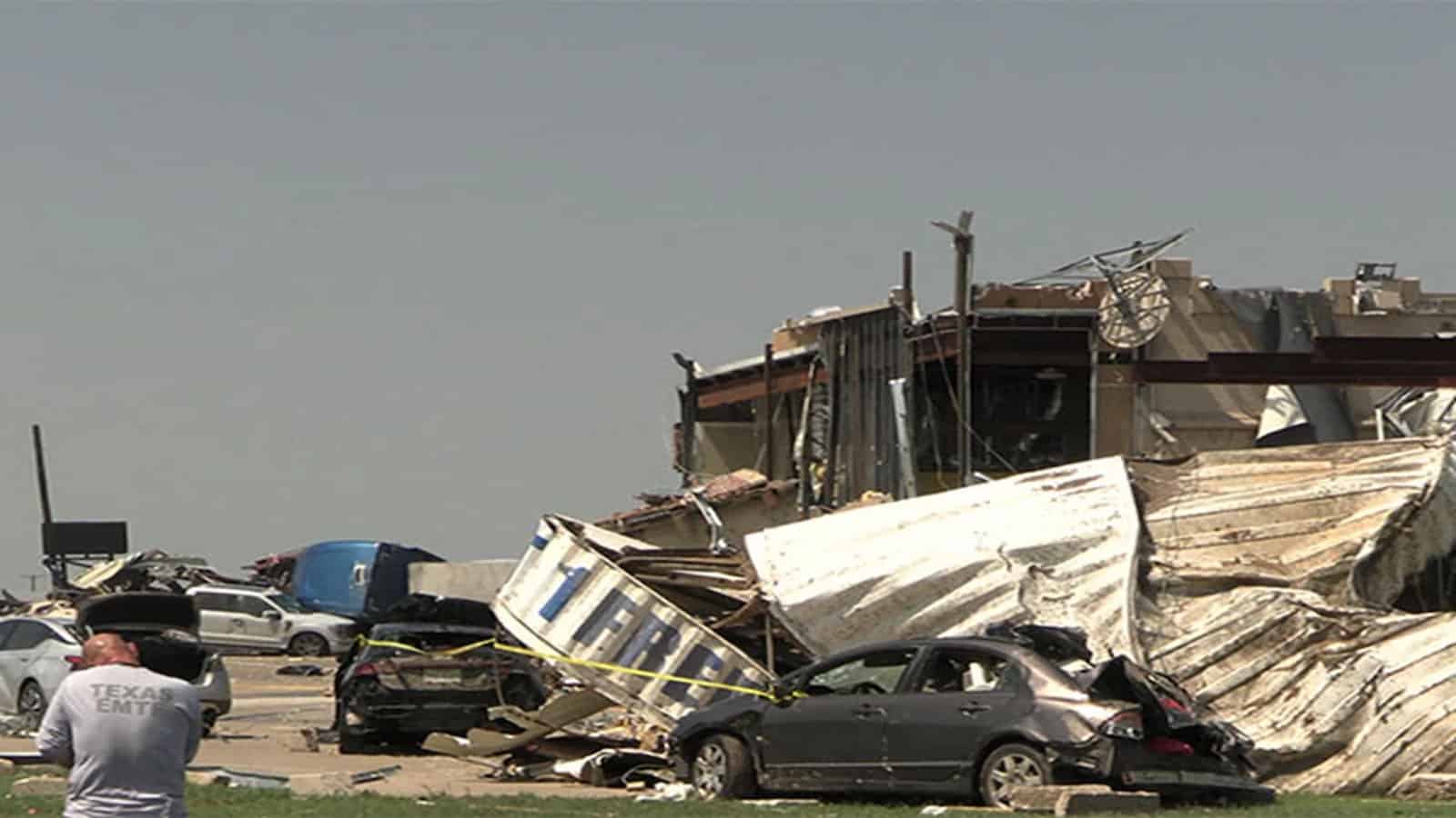 18 dead after tornadoes hit central US; millions face severe weather ...