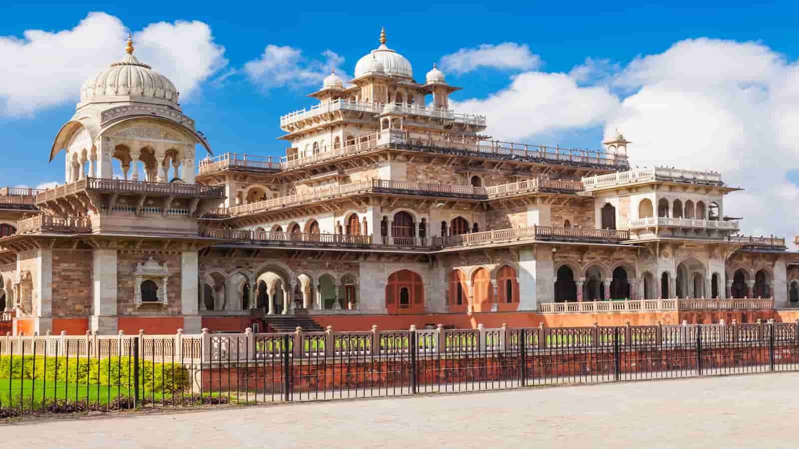 Ramniwas Garden and Albert Hall