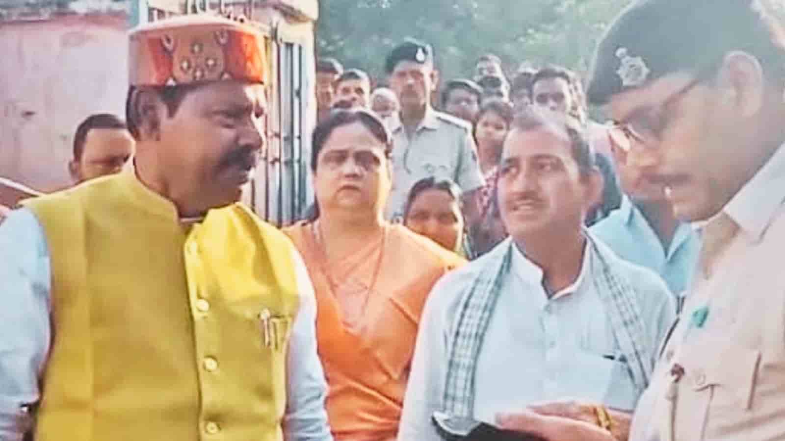 Bihar: RJD candidate Bhai Virendra booked for 'threatening' security personnel during polling
