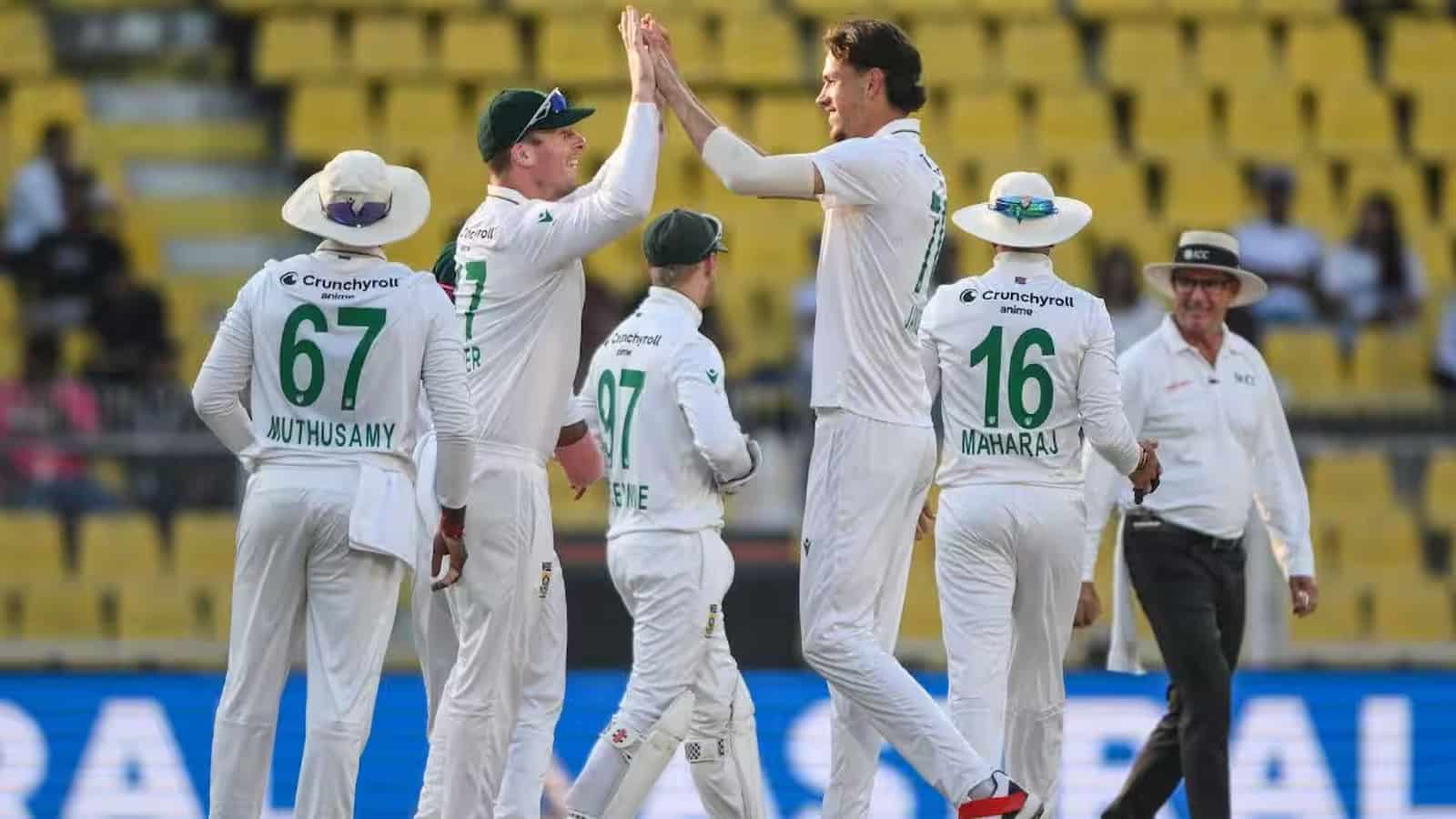 South Africa inflict 408-run loss on India, take series 2-0