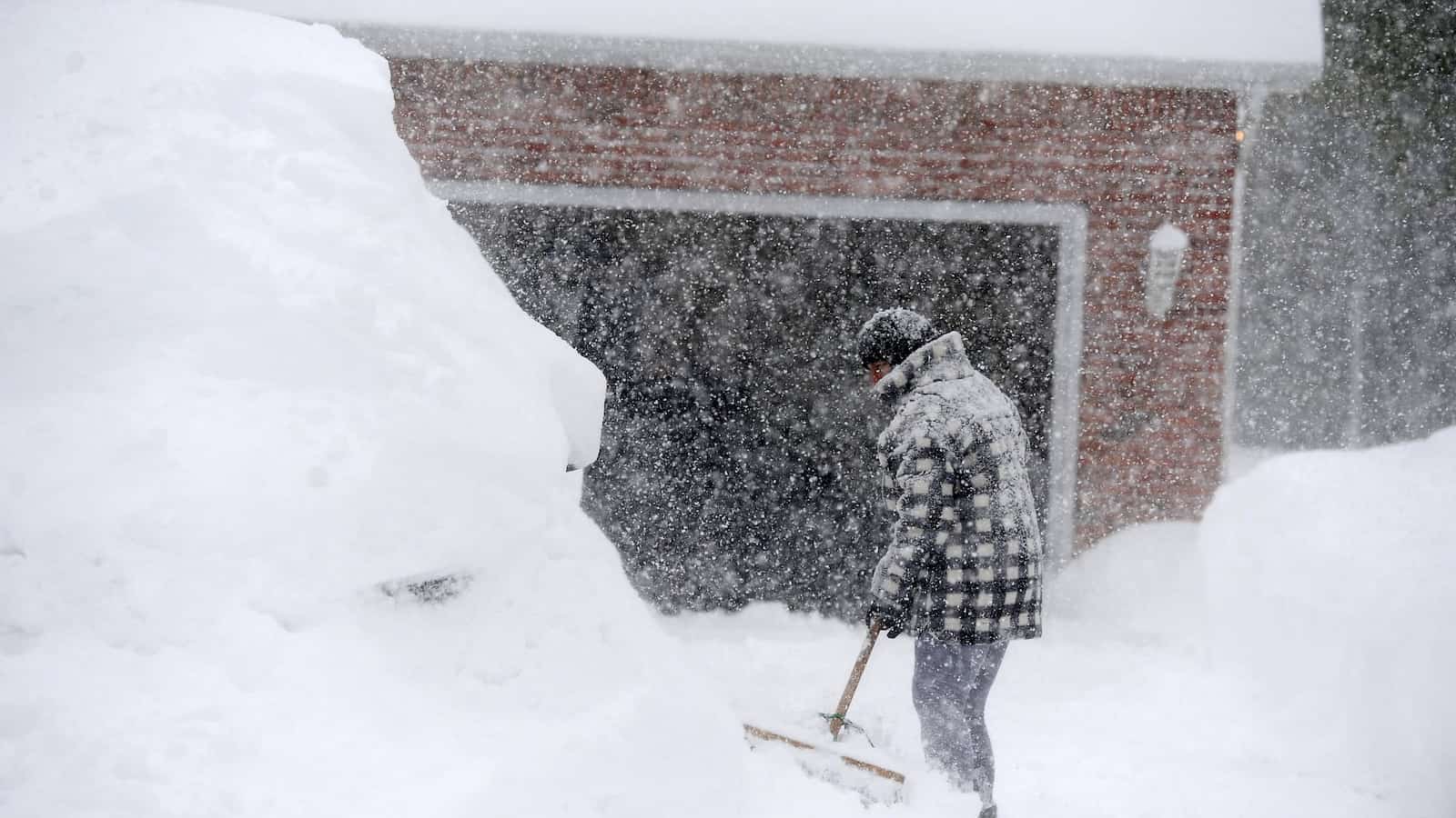 Lake Effect Snowstorm To Bury Upstate New York Under Up To 3 Feet