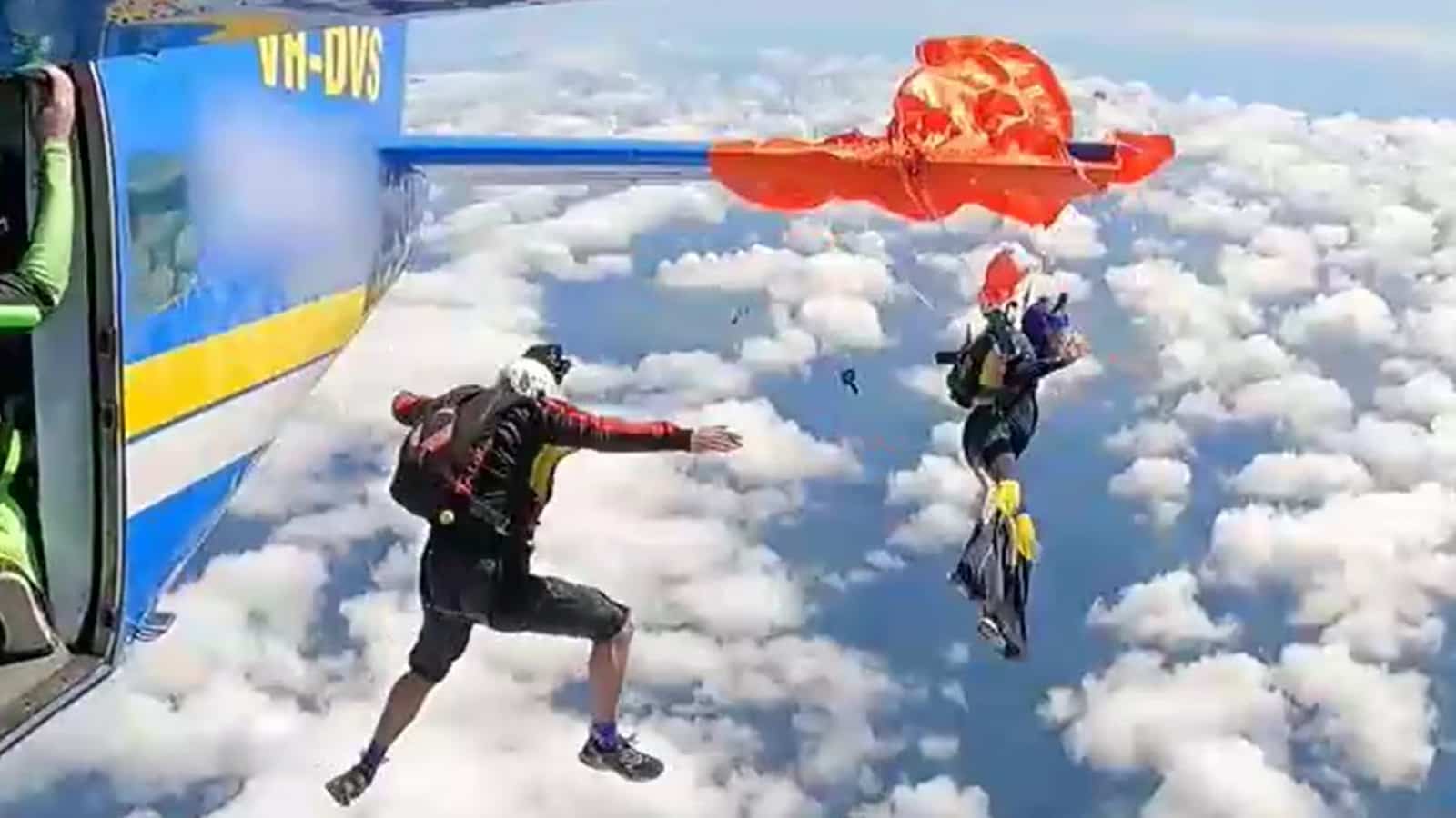 Skydiver dangles at 15 000 feet after parachute catches on plane's tail in Australia