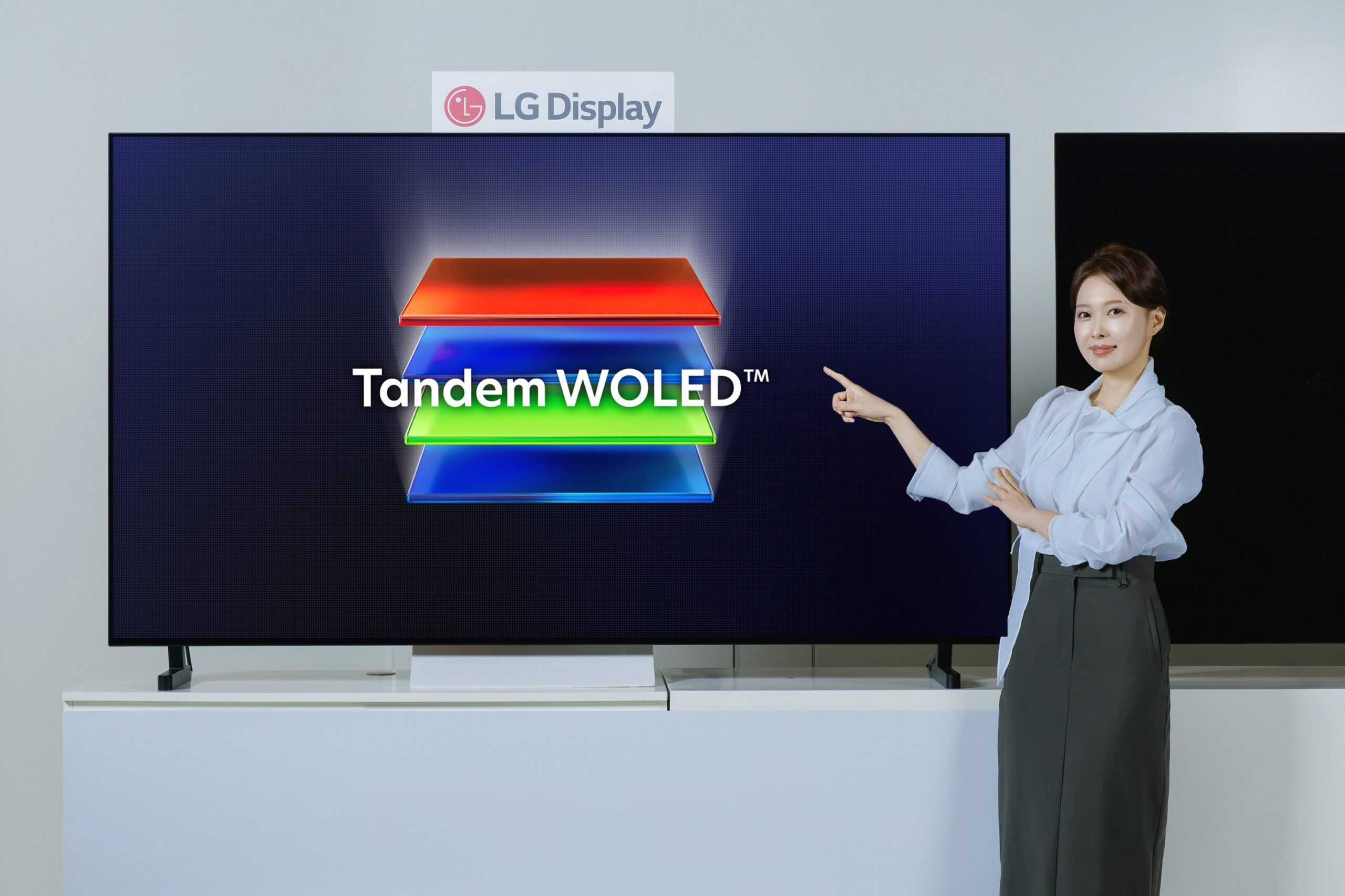 LG’s New C6 and G6 OLED TVs