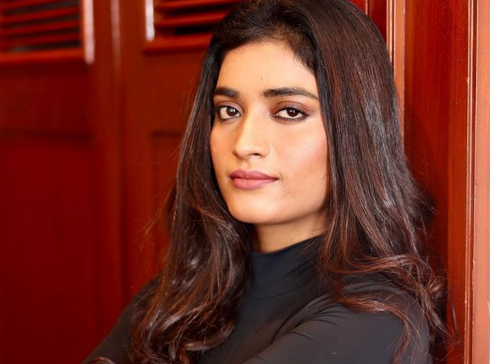Manya Singh Opens Up on Dubai Crisis