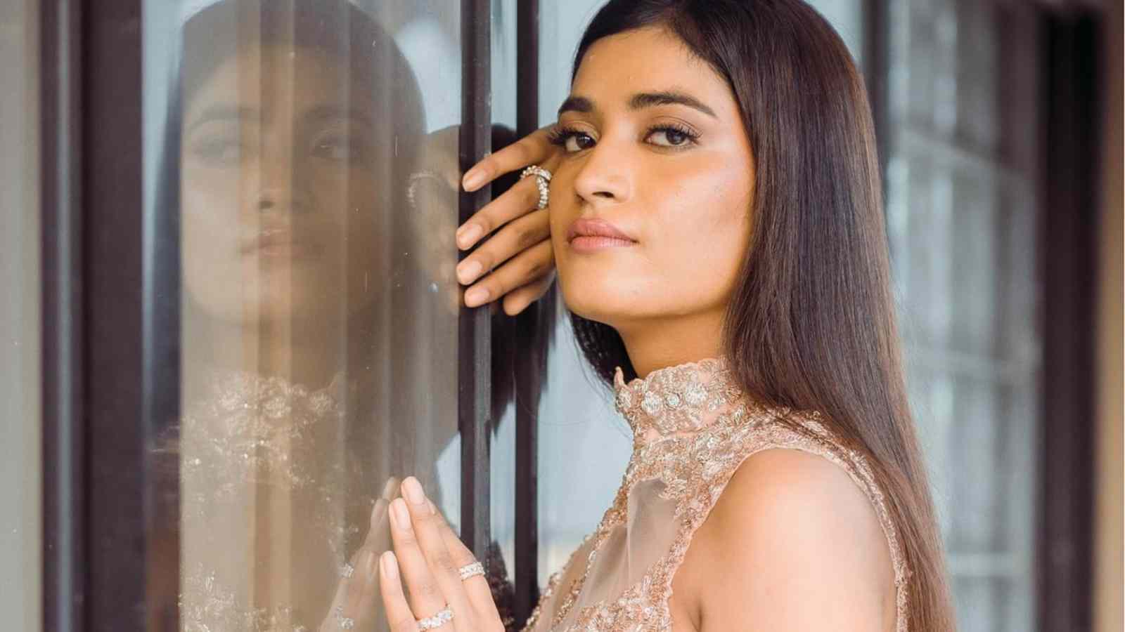 Manya Singh Opens Up on Dubai Crisis, Says She Saw Missiles Amid Flight Suspension