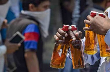 Three dead after drinking country liquor in Meerut, police initiate probe