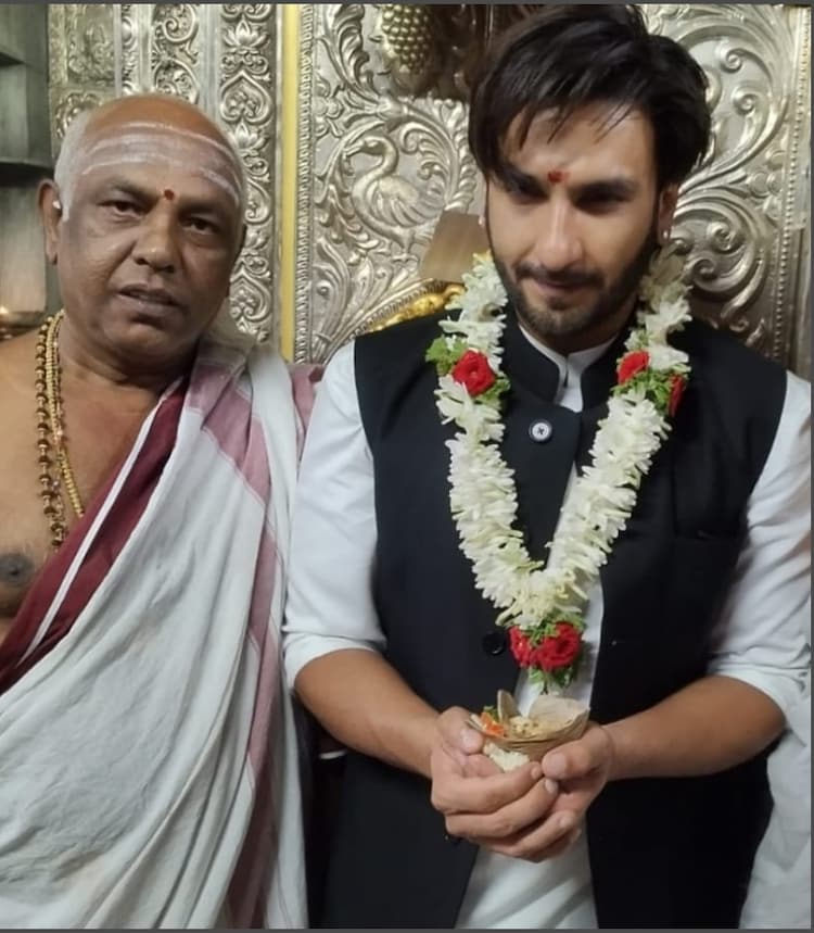 Ranveer Singh Visits Mysuru Temple