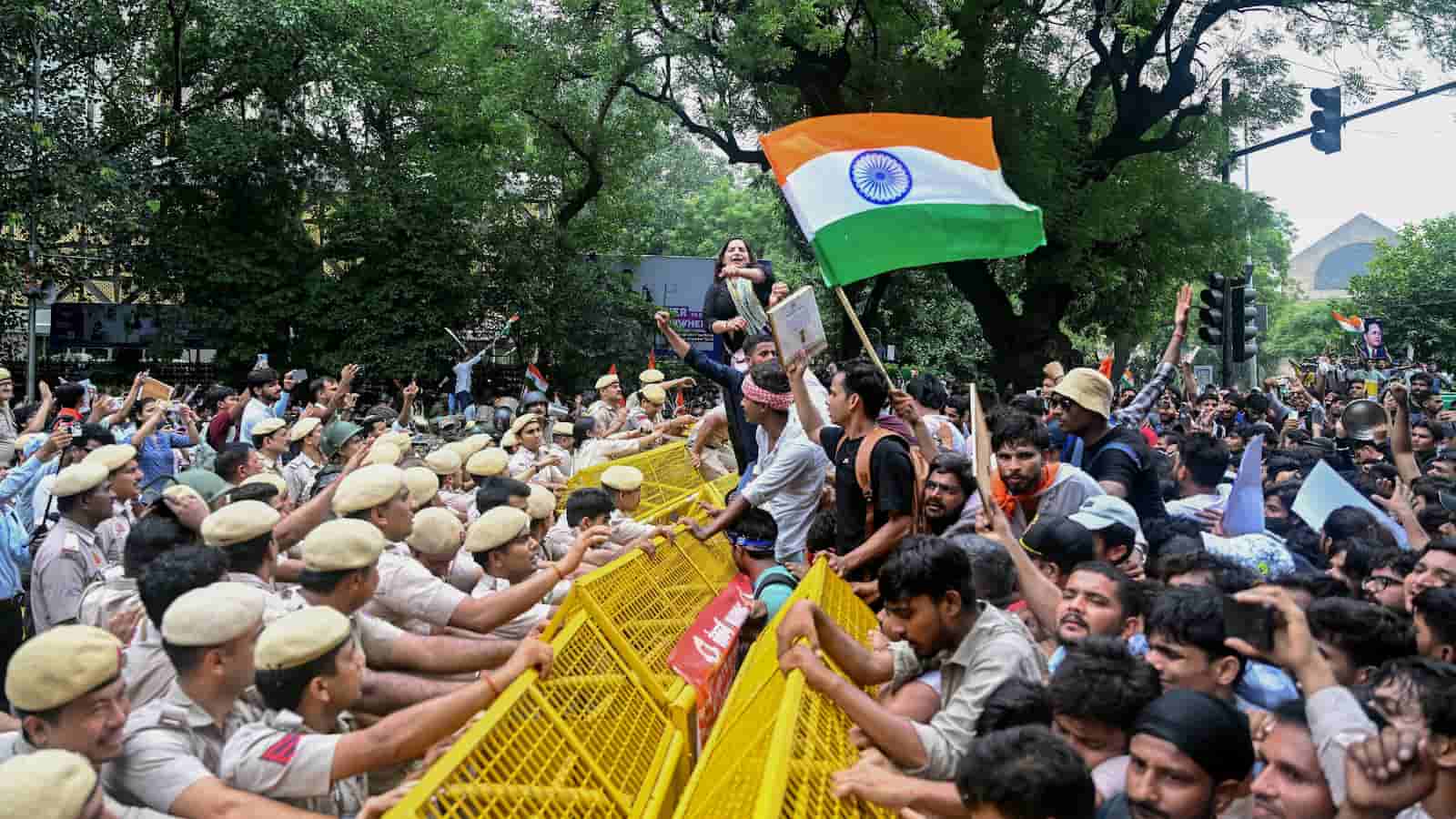 jnu-warns-students-against-jantar-mantar-protests-joins-du-and-other
