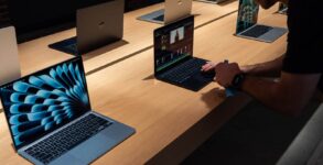 Apple Touchscreen MacBook Pro